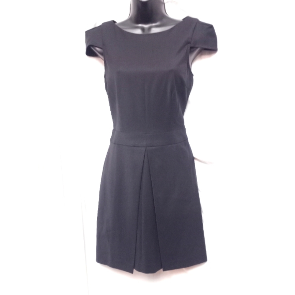 ALICE + OLIVIA Black Dress w/Kick Pleated Skirt